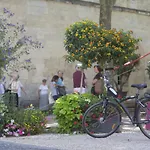 Les De L'abbaye * Saintes