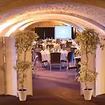 Les De L'abbaye Hotel