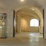 Les De L'abbaye Hotel