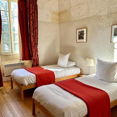 Hotel Les De L'abbaye Saintes