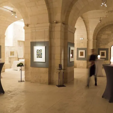 Les De L'abbaye *